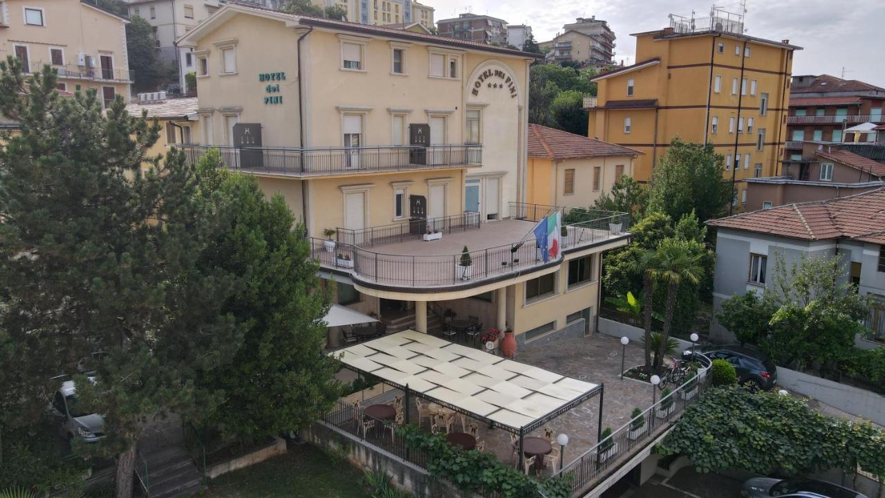 Hotel Dei Pini Fiuggi Exterior photo